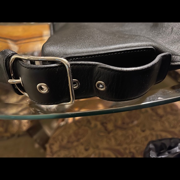 Coach - Picture 5 of 14